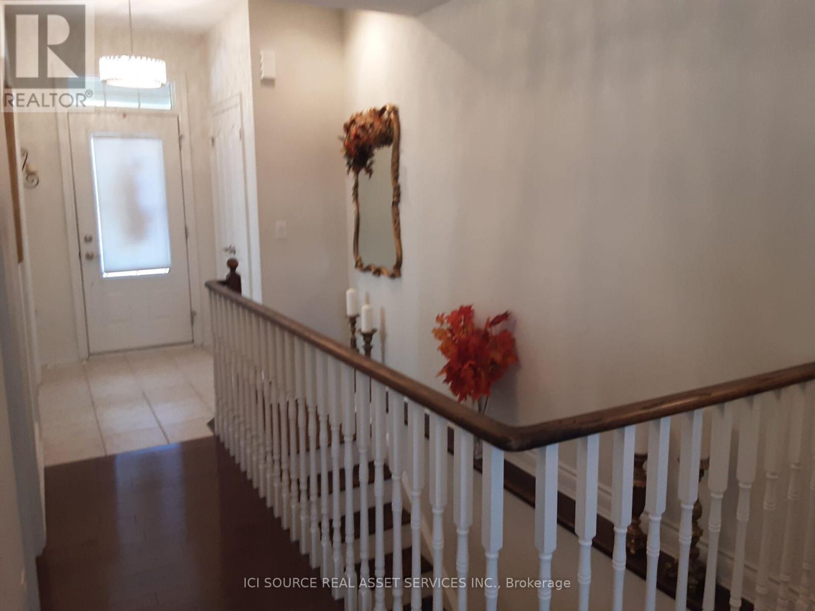 72 Tuscany Grande, New Tecumseth, Ontario  L9R 0E2 - Photo 13 - N12439208