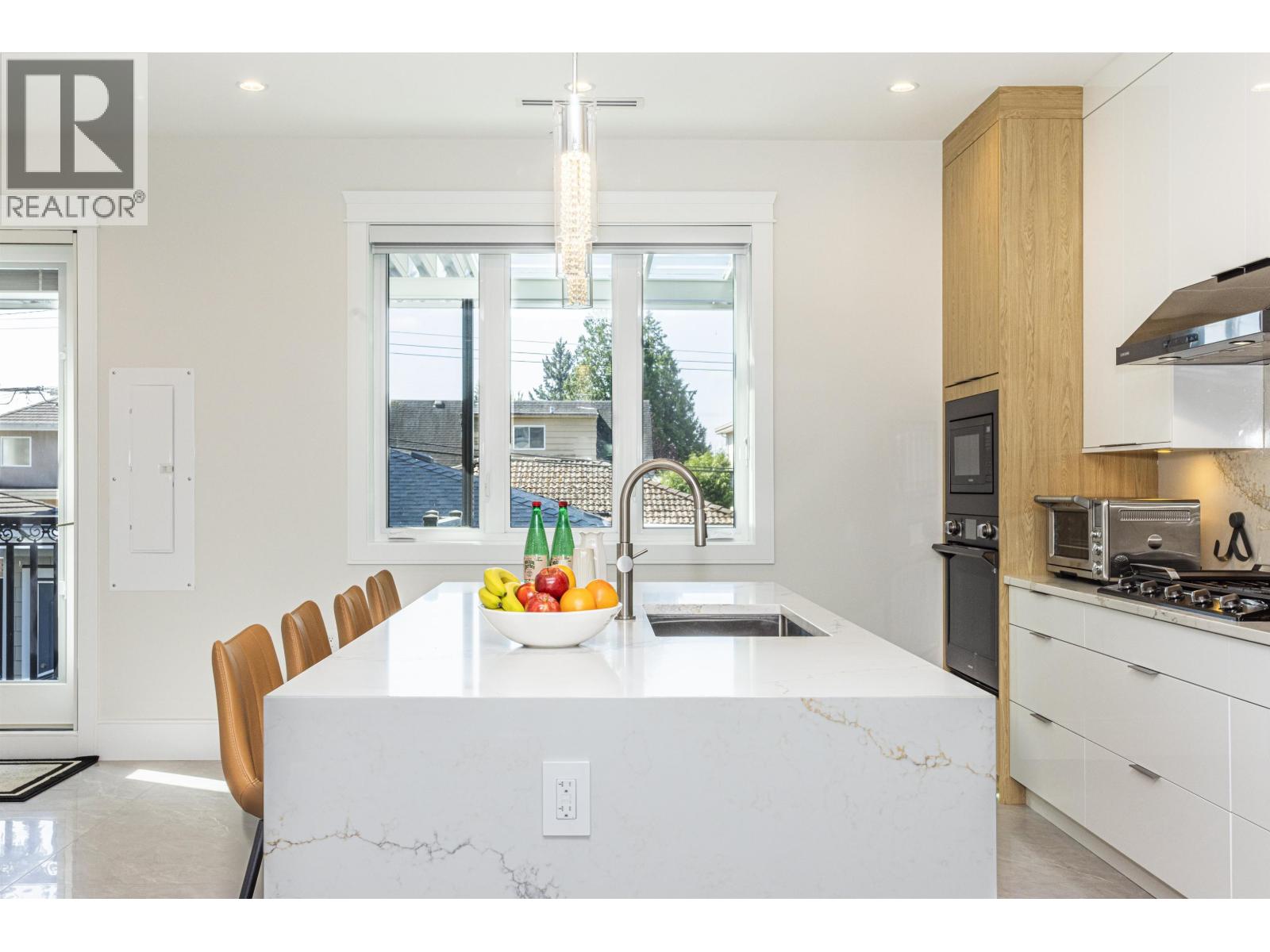 1470 W 57th Avenue, Vancouver, British Columbia  V6P 1S9 - Photo 9 - R3054871