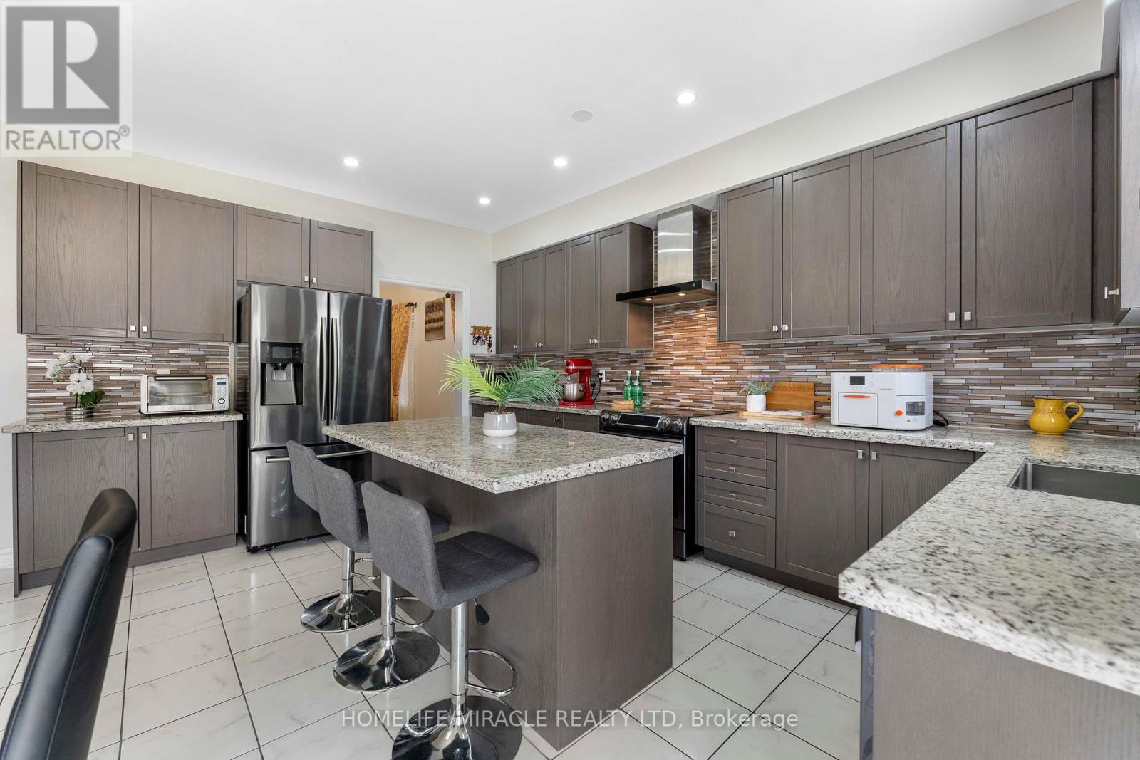 925 Greenhill Avenue, Oshawa (Taunton), Ontario  L1K 0X9 - Photo 16 - E12441714
