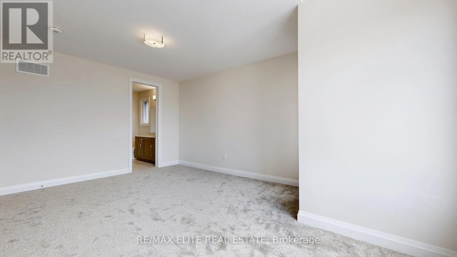 11 Dwell Avenue, Markham (Cachet), Ontario  L6C 3R3 - Photo 44 - N12441712