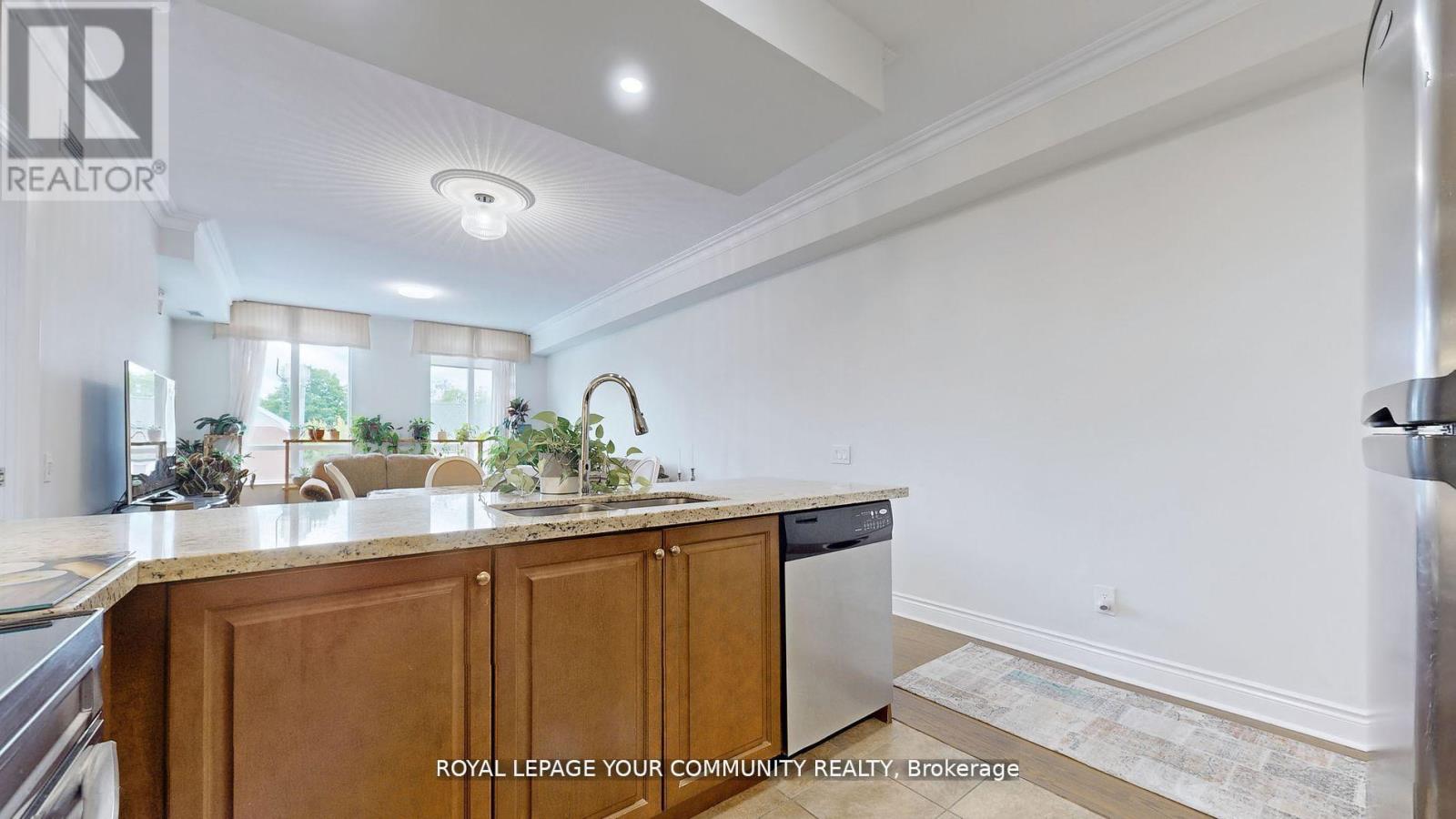 303 - 10101 Yonge Street, Richmond Hill, Ontario  L4C 0V6 - Photo 28 - N12441731