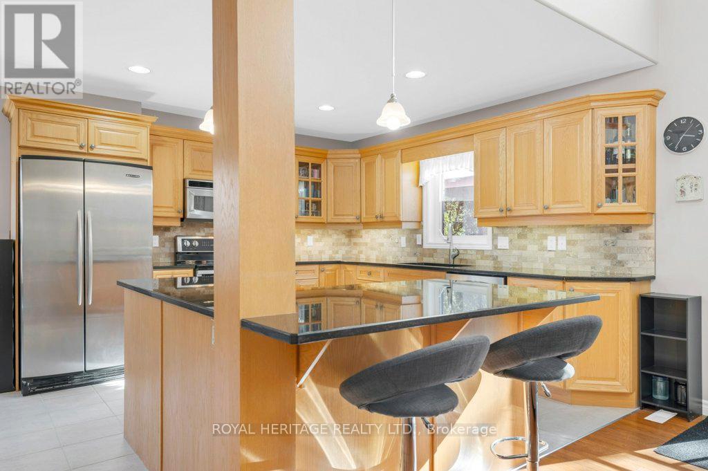 23 Magnolia Court, Belleville, Ontario  K8P 5M7 - Photo 13 - X12441780