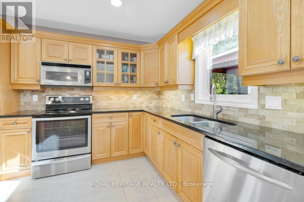 23 Magnolia Court, Belleville, Ontario  K8P 5M7 - Photo 15 - X12441780