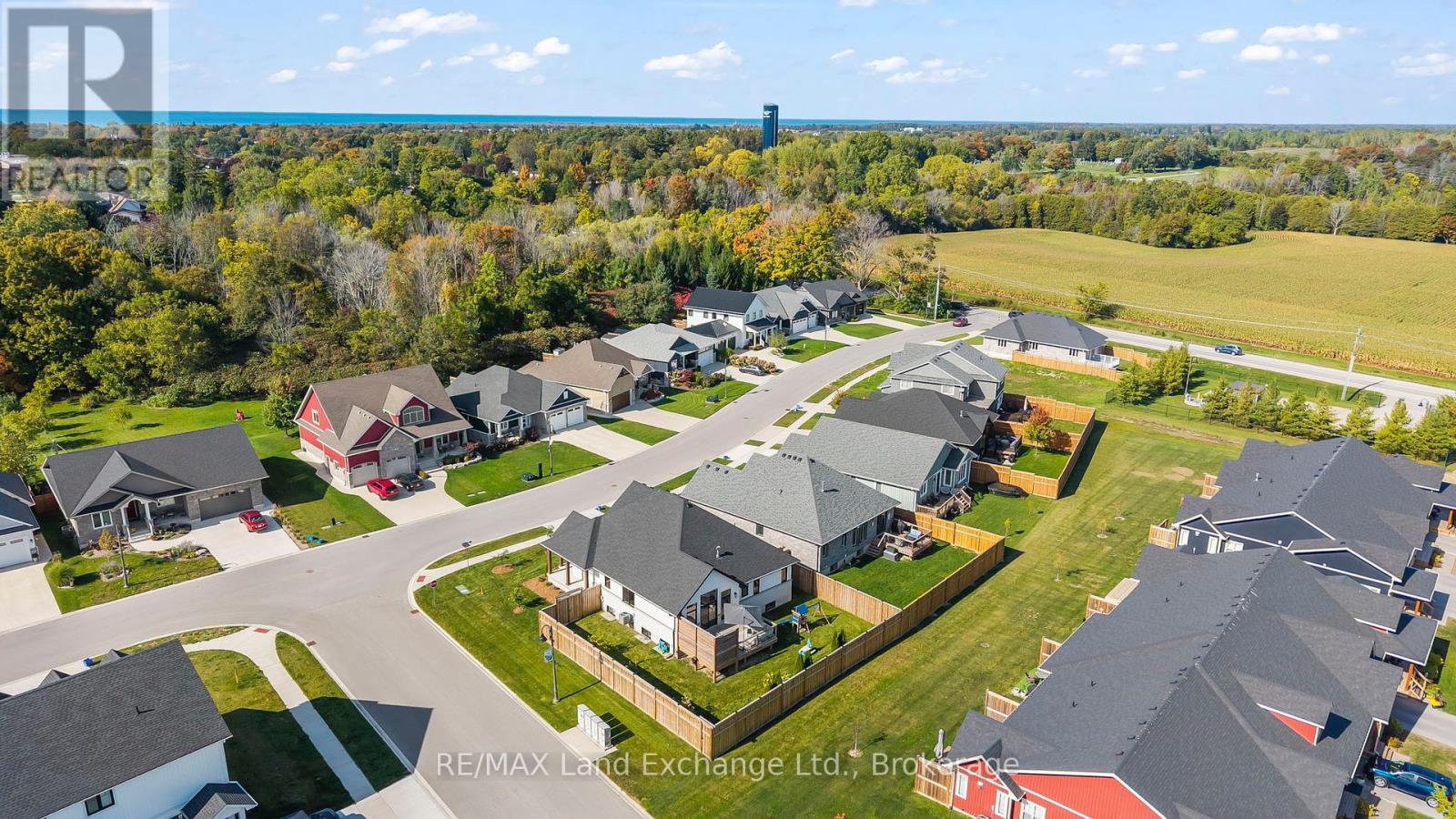 29 Westlinks Drive, Saugeen Shores, Ontario  N0H 2C3 - Photo 50 - X12441749