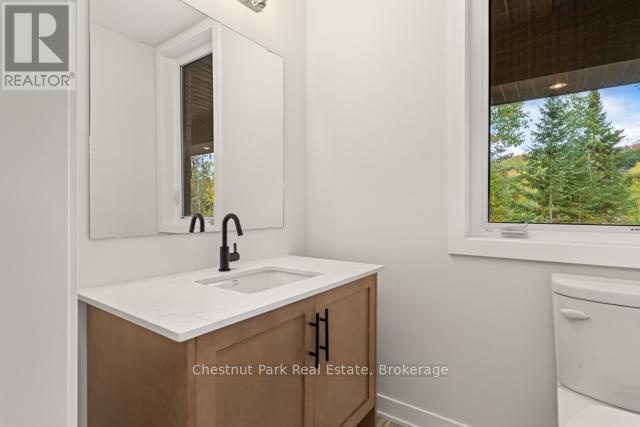 87 - 1019 Pondview Court, Lake Of Bays (Franklin), Ontario  P1H 2J6 - Photo 26 - X12441767