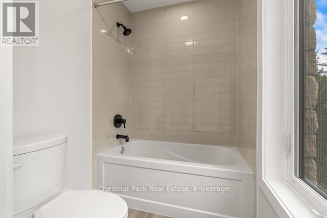 87 - 1019 Pondview Court, Lake Of Bays (Franklin), Ontario  P1H 2J6 - Photo 33 - X12441767