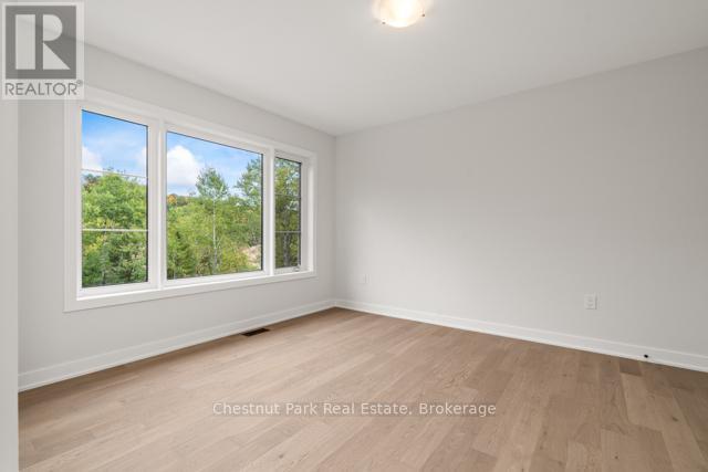 87 - 1019 Pondview Court, Lake Of Bays (Franklin), Ontario  P1H 2J6 - Photo 34 - X12441767