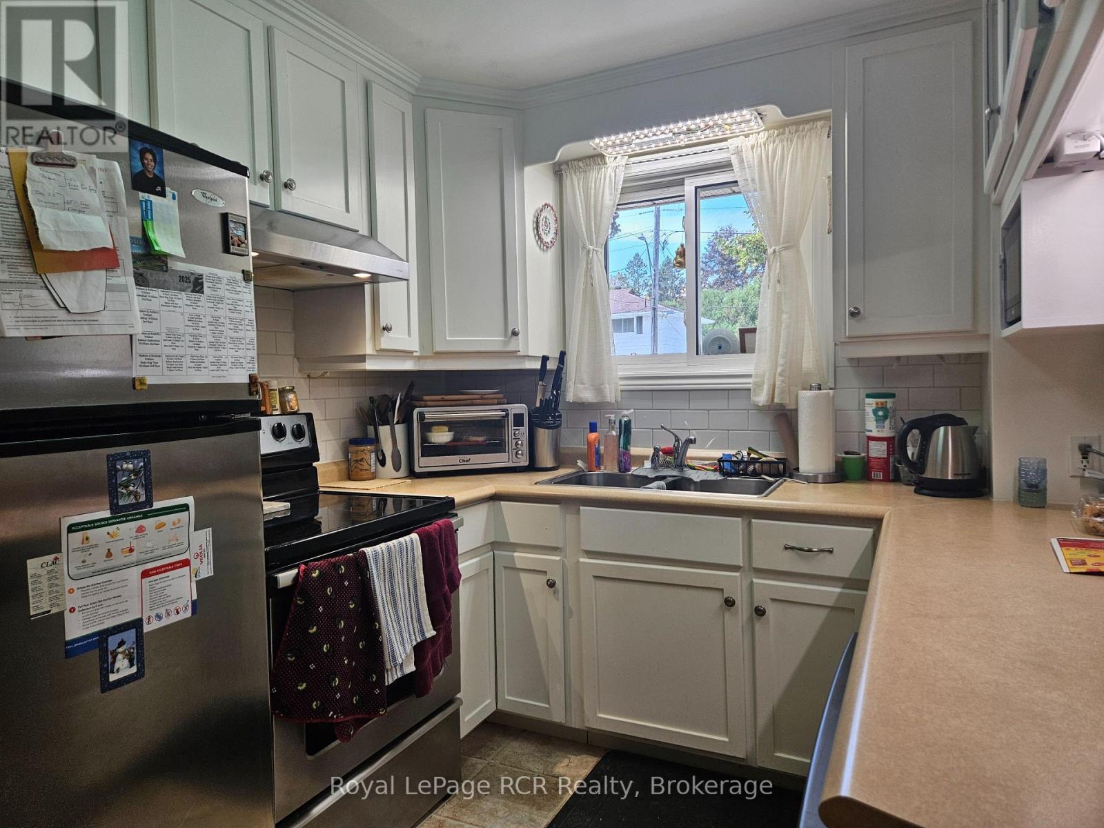 321 8th Avenue E, Owen Sound, Ontario  N4K 3A3 - Photo 7 - X12441784