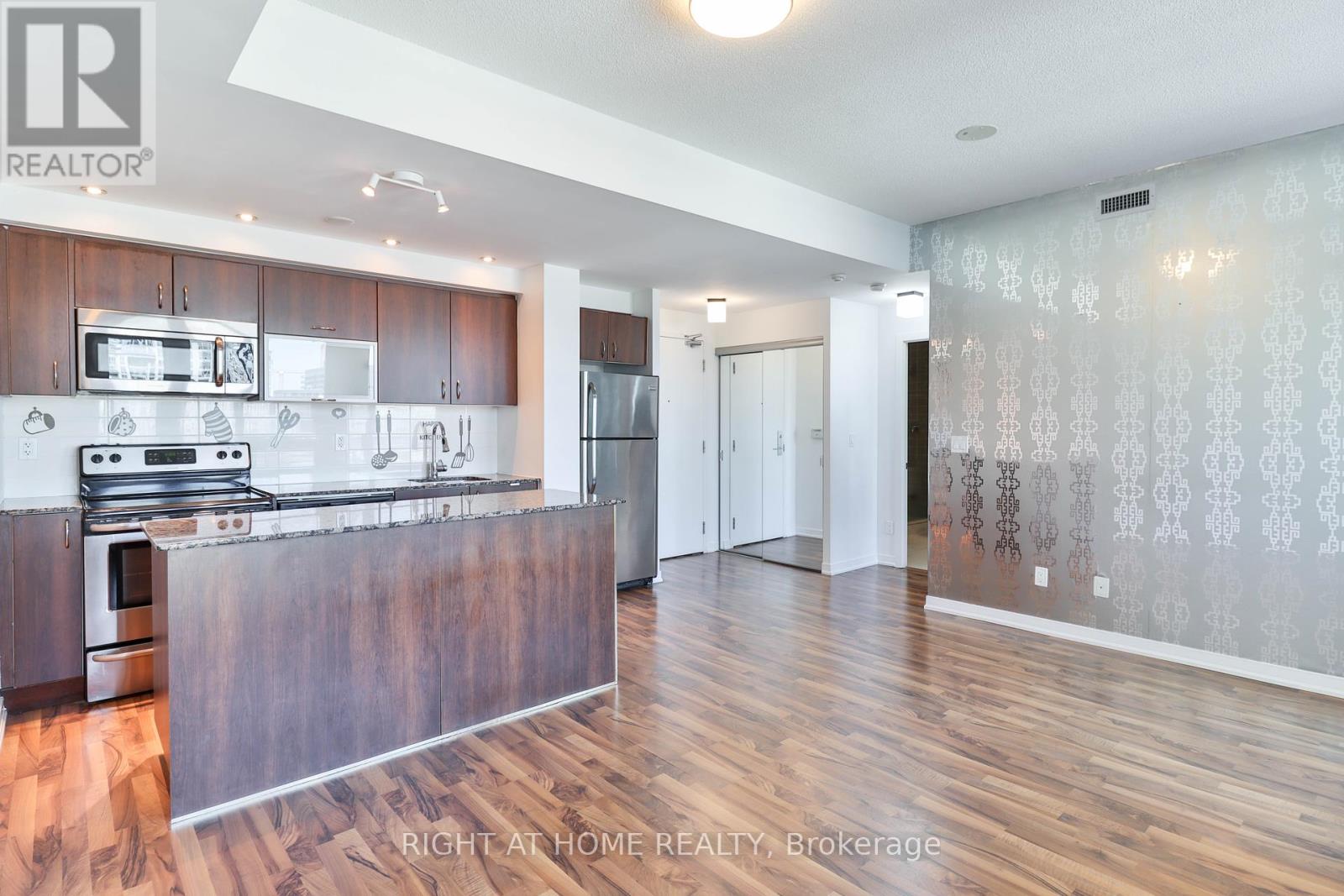 812 - 55 EAST LIBERTY STREET, Toronto, Ontario