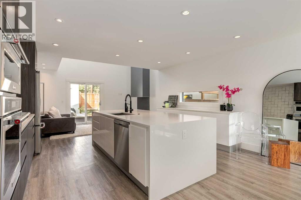 27 Hendon Place Nw, Calgary, Alberta  T2K 2A2 - Photo 6 - A2257252