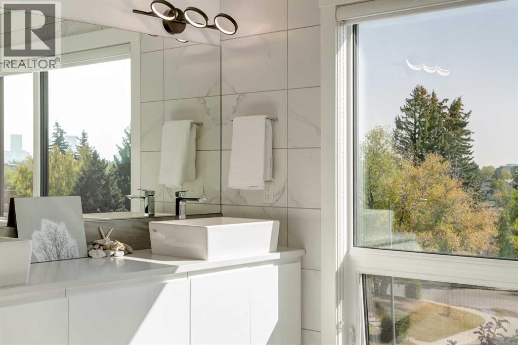 27 Hendon Place Nw, Calgary, Alberta  T2K 2A2 - Photo 36 - A2257252