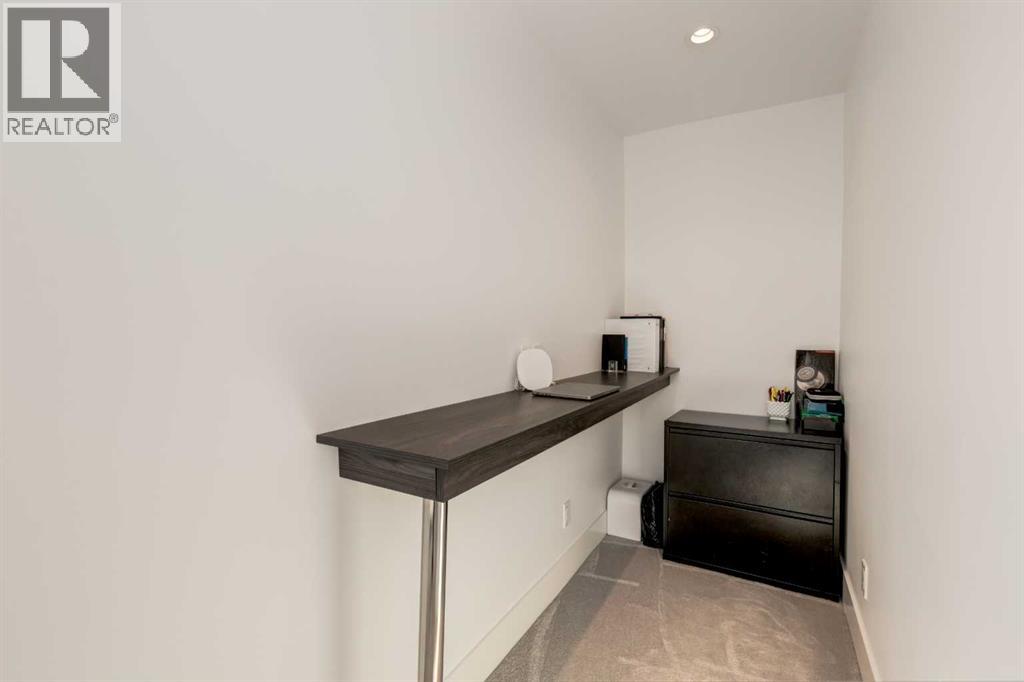 27 Hendon Place Nw, Calgary, Alberta  T2K 2A2 - Photo 31 - A2257252