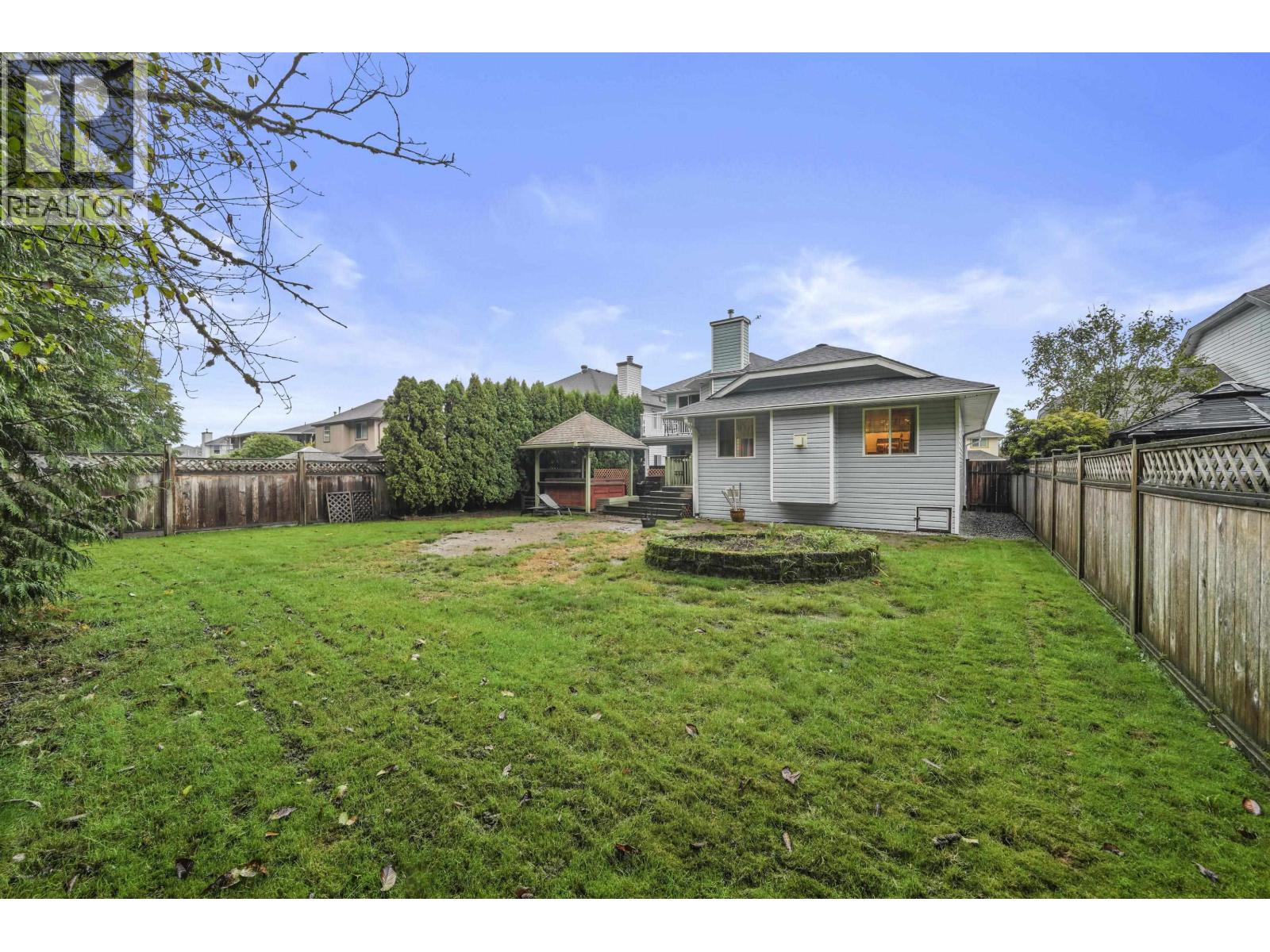 19607 Somerset Drive, Pitt Meadows, British Columbia  V3Y 2L4 - Photo 34 - R3054291