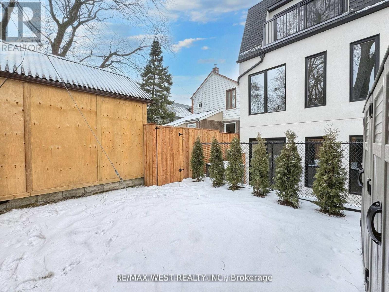 A - 47 Morningside Avenue, Toronto, Ontario  M6S 1C6 - Photo 19 - W12441716