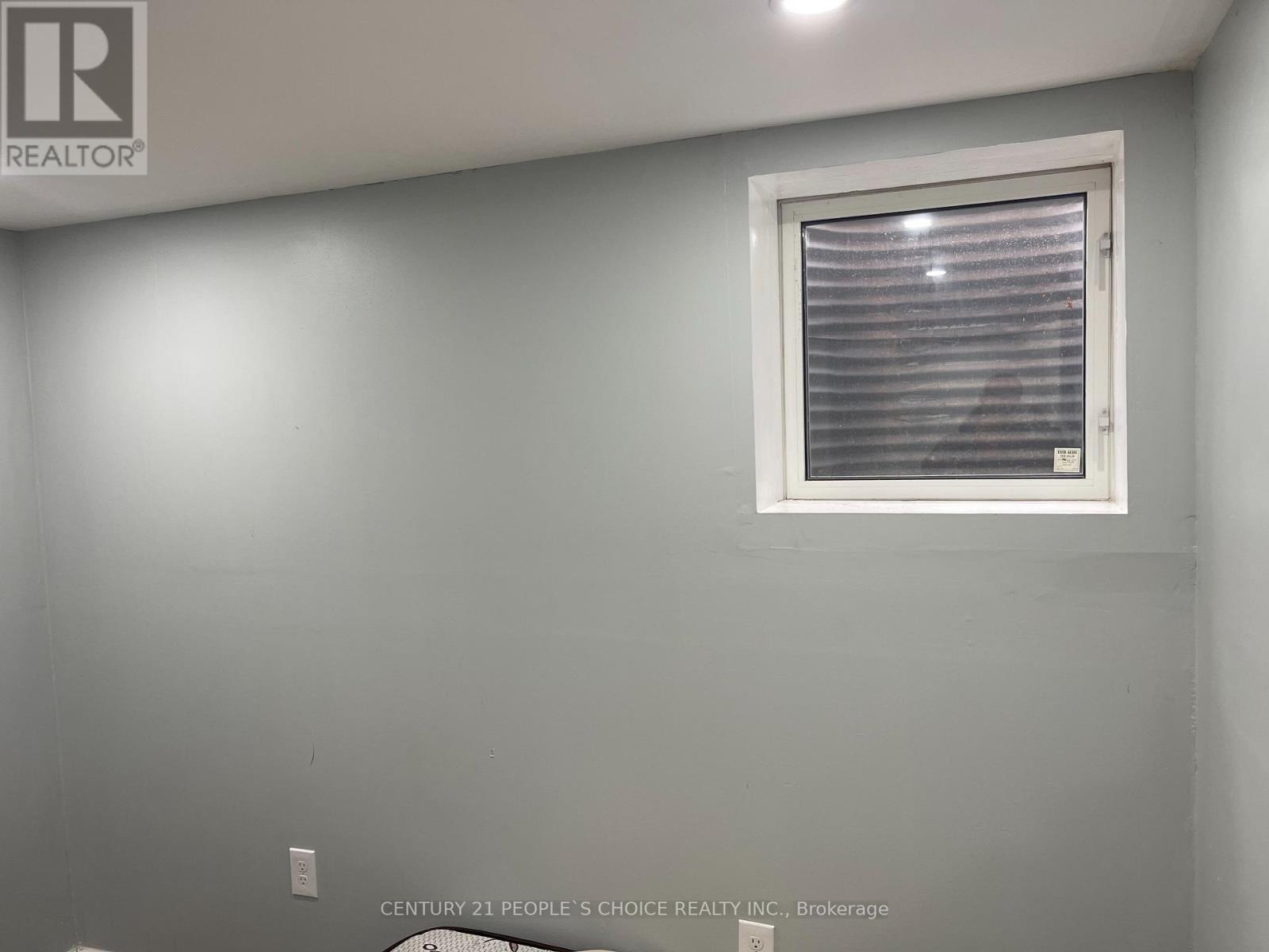 Lower - 169 Willow Park Drive, Brampton, Ontario  L6R 2N1 - Photo 12 - W12441717
