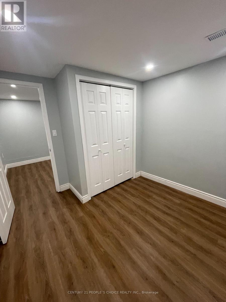 Lower - 169 Willow Park Drive, Brampton, Ontario  L6R 2N1 - Photo 14 - W12441717