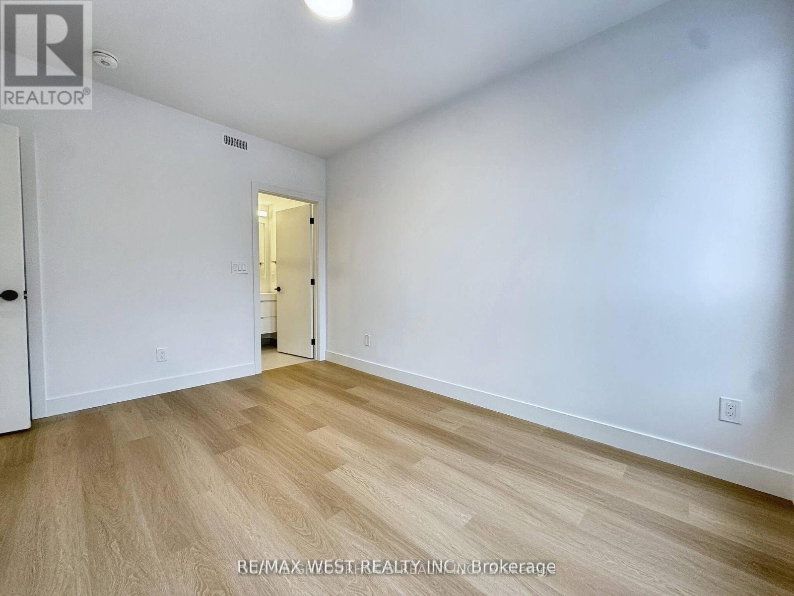 B - 47 Morningside Avenue, Toronto, Ontario  M6S 1C6 - Photo 17 - W12441719