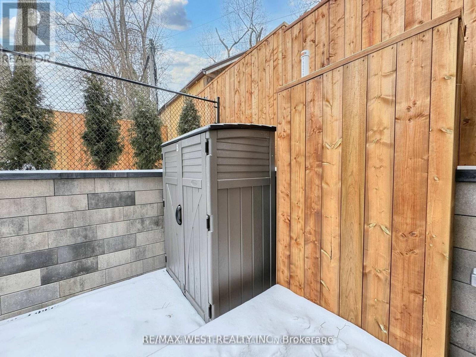 B - 47 Morningside Avenue, Toronto, Ontario  M6S 1C6 - Photo 23 - W12441719