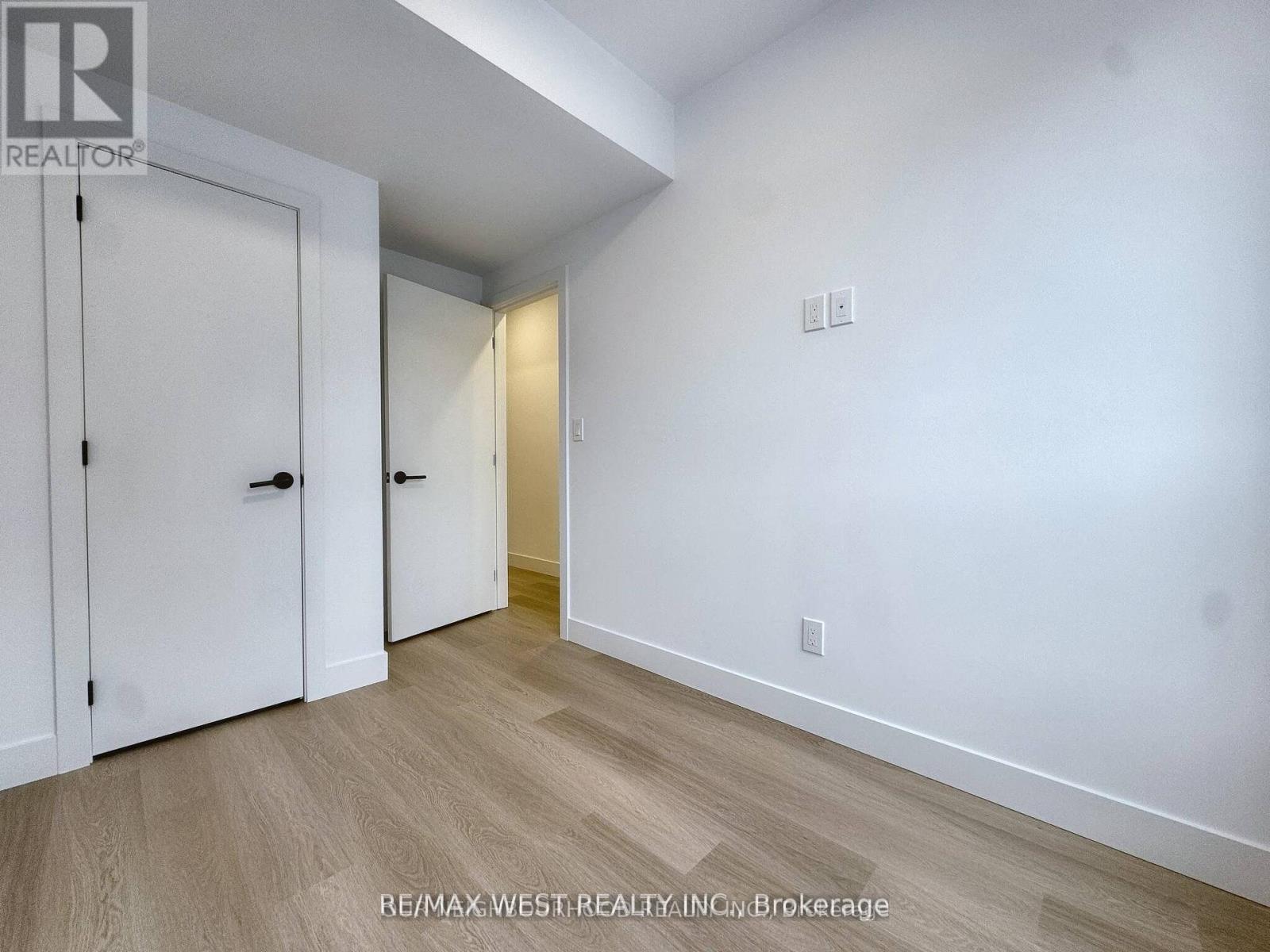 B - 47 Morningside Avenue, Toronto, Ontario  M6S 1C6 - Photo 6 - W12441719