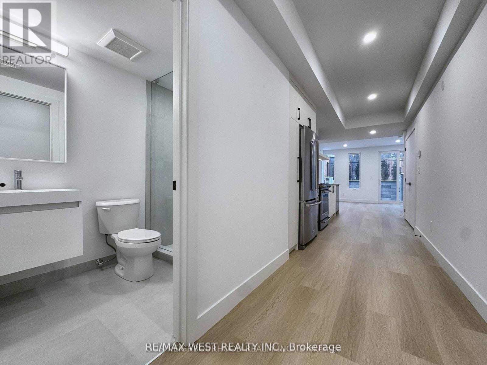 B - 47 Morningside Avenue, Toronto, Ontario  M6S 1C6 - Photo 7 - W12441719