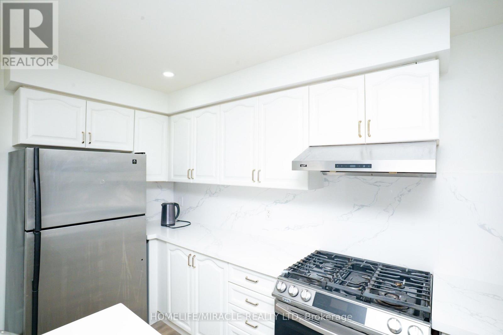 27 Killaloe Crescent, Halton Hills, Ontario  L7G 5N2 - Photo 18 - W12441720