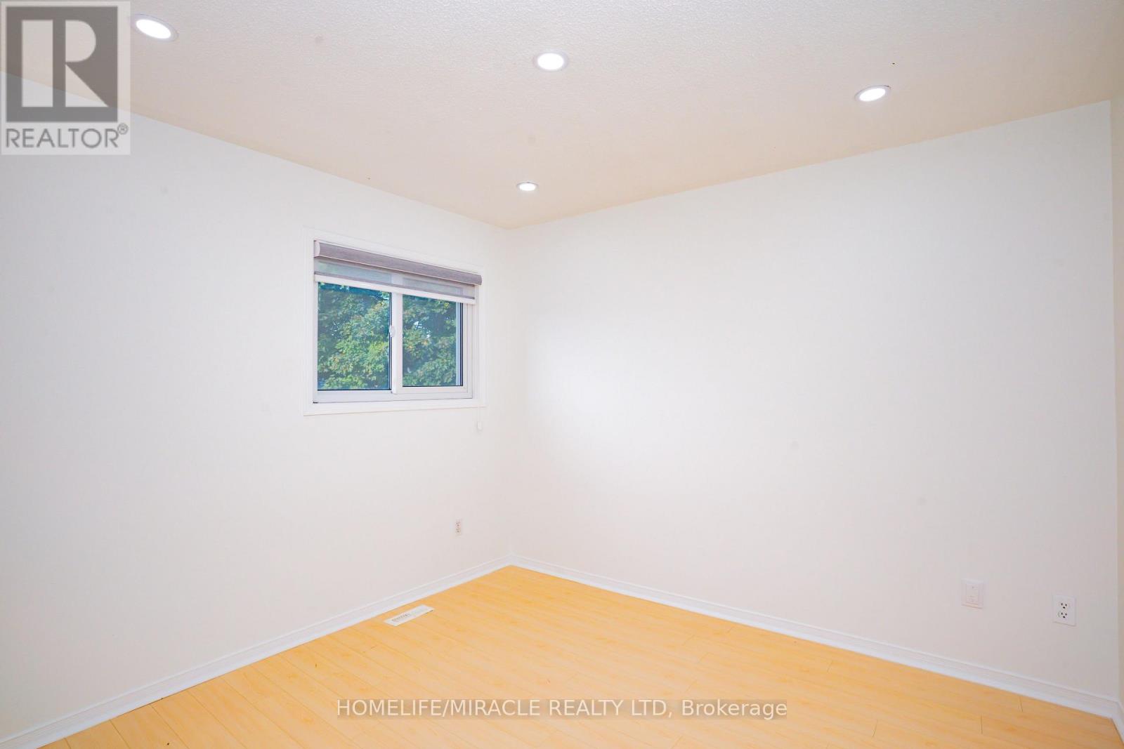 27 Killaloe Crescent, Halton Hills, Ontario  L7G 5N2 - Photo 34 - W12441720
