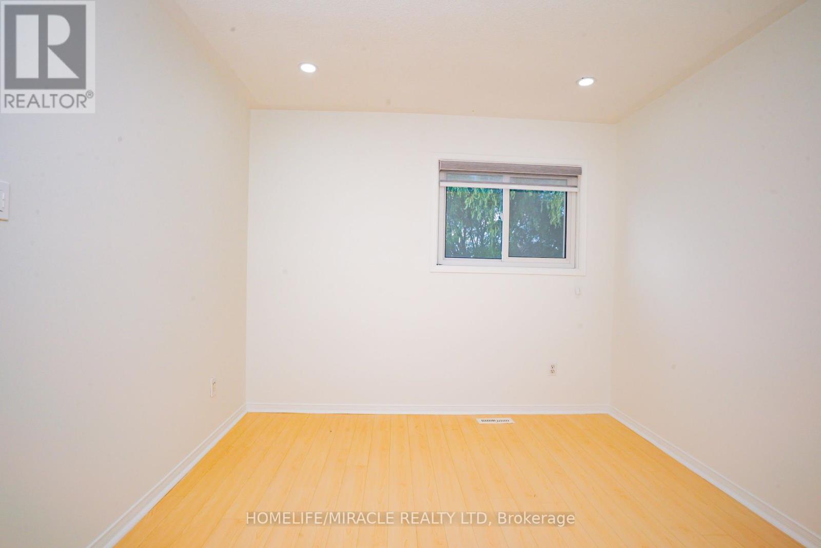 27 Killaloe Crescent, Halton Hills, Ontario  L7G 5N2 - Photo 35 - W12441720