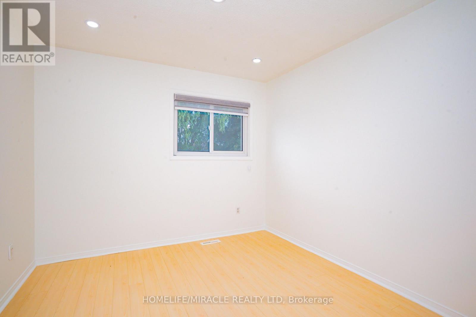 27 Killaloe Crescent, Halton Hills, Ontario  L7G 5N2 - Photo 36 - W12441720