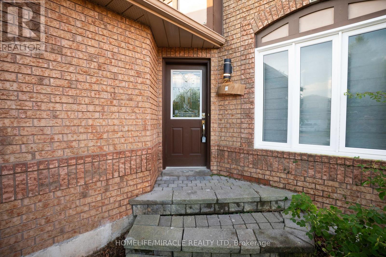27 Killaloe Crescent, Halton Hills, Ontario  L7G 5N2 - Photo 38 - W12441720