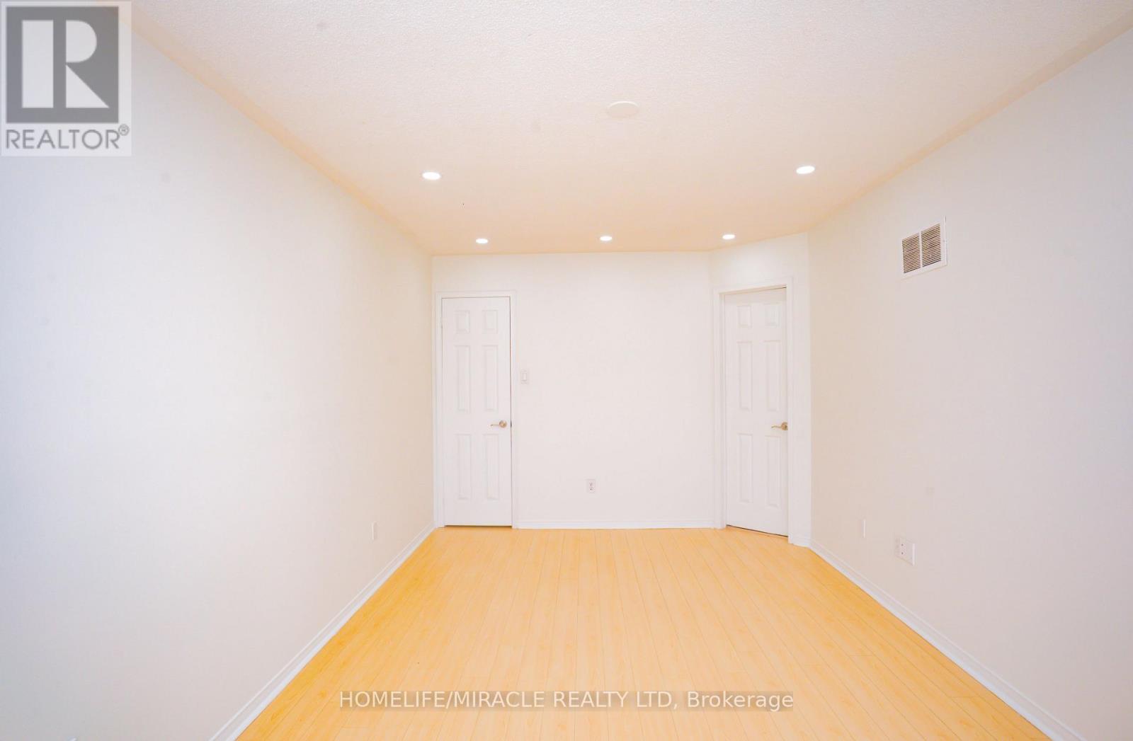 27 Killaloe Crescent, Halton Hills, Ontario  L7G 5N2 - Photo 43 - W12441720