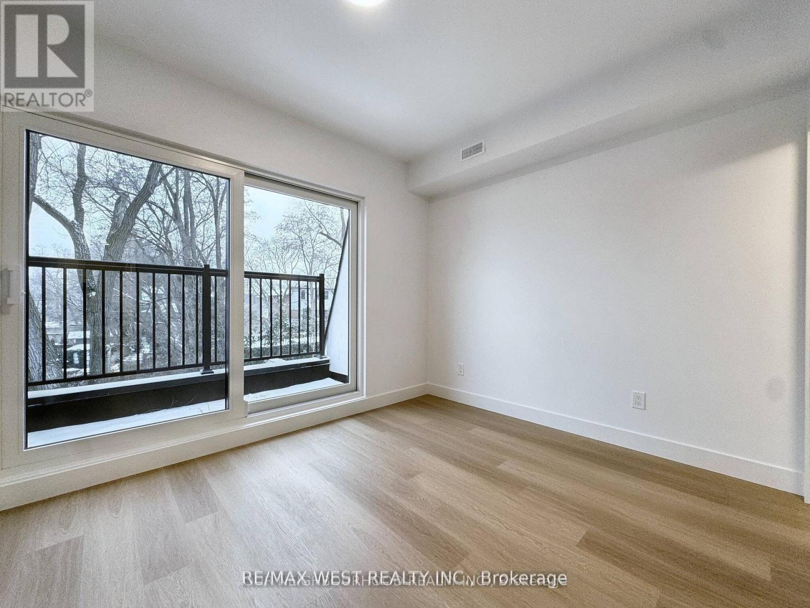 C - 47 Morningside Avenue, Toronto, Ontario  M6S 1C6 - Photo 20 - W12441721