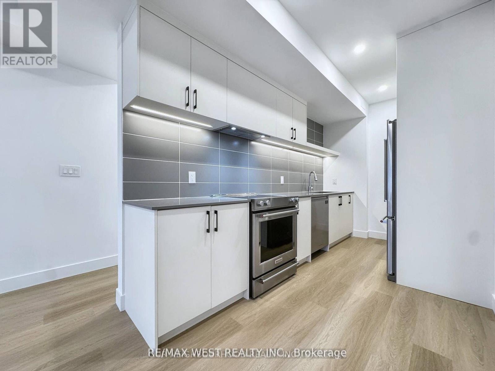 C - 47 Morningside Avenue, Toronto, Ontario  M6S 1C6 - Photo 6 - W12441721