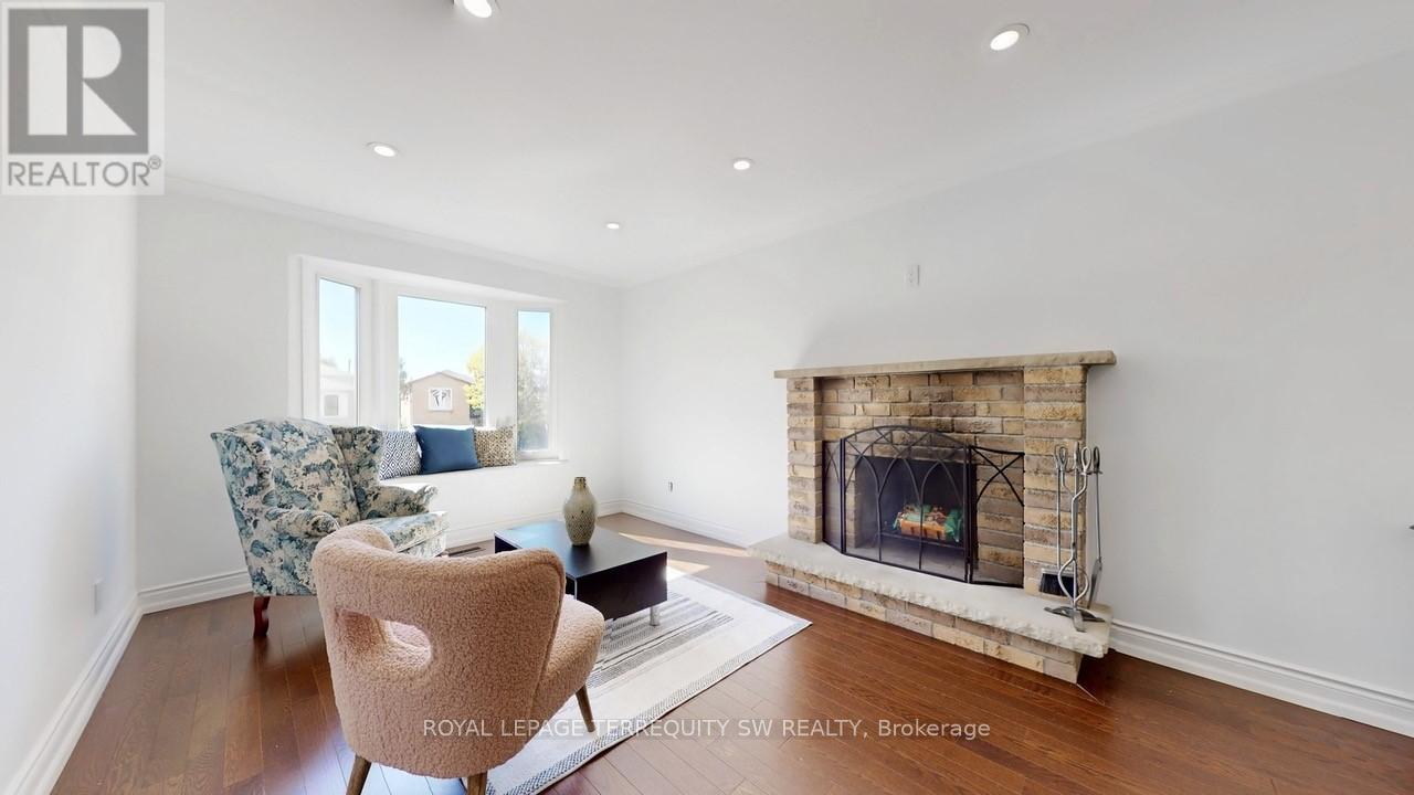 4287 Beacon Lane, Mississauga (Creditview), Ontario  L5C 3V8 - Photo 20 - W12441723
