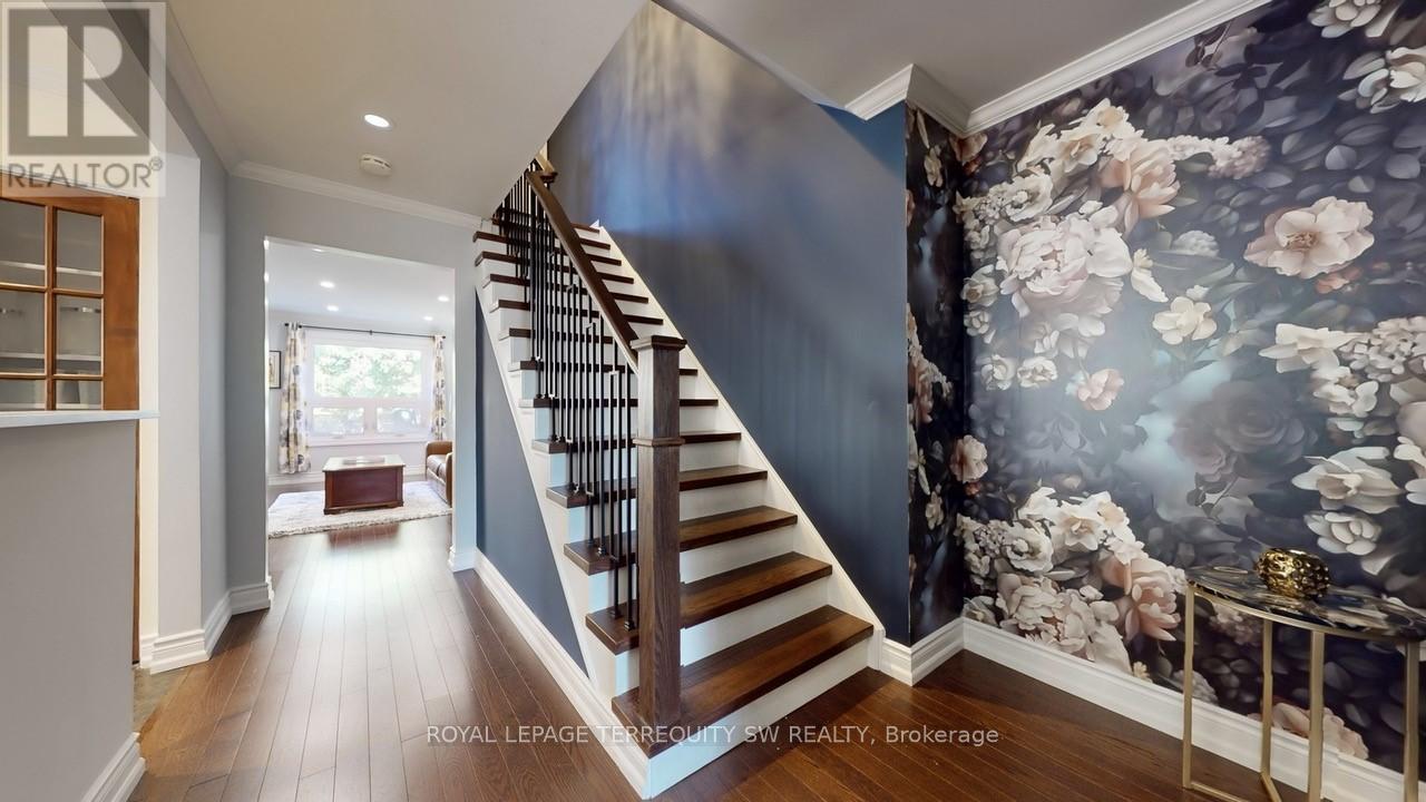 4287 Beacon Lane, Mississauga (Creditview), Ontario  L5C 3V8 - Photo 25 - W12441723