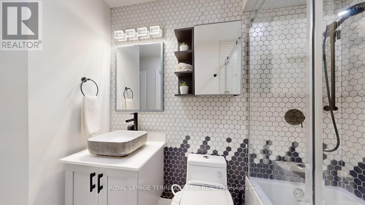 4287 Beacon Lane, Mississauga (Creditview), Ontario  L5C 3V8 - Photo 36 - W12441723