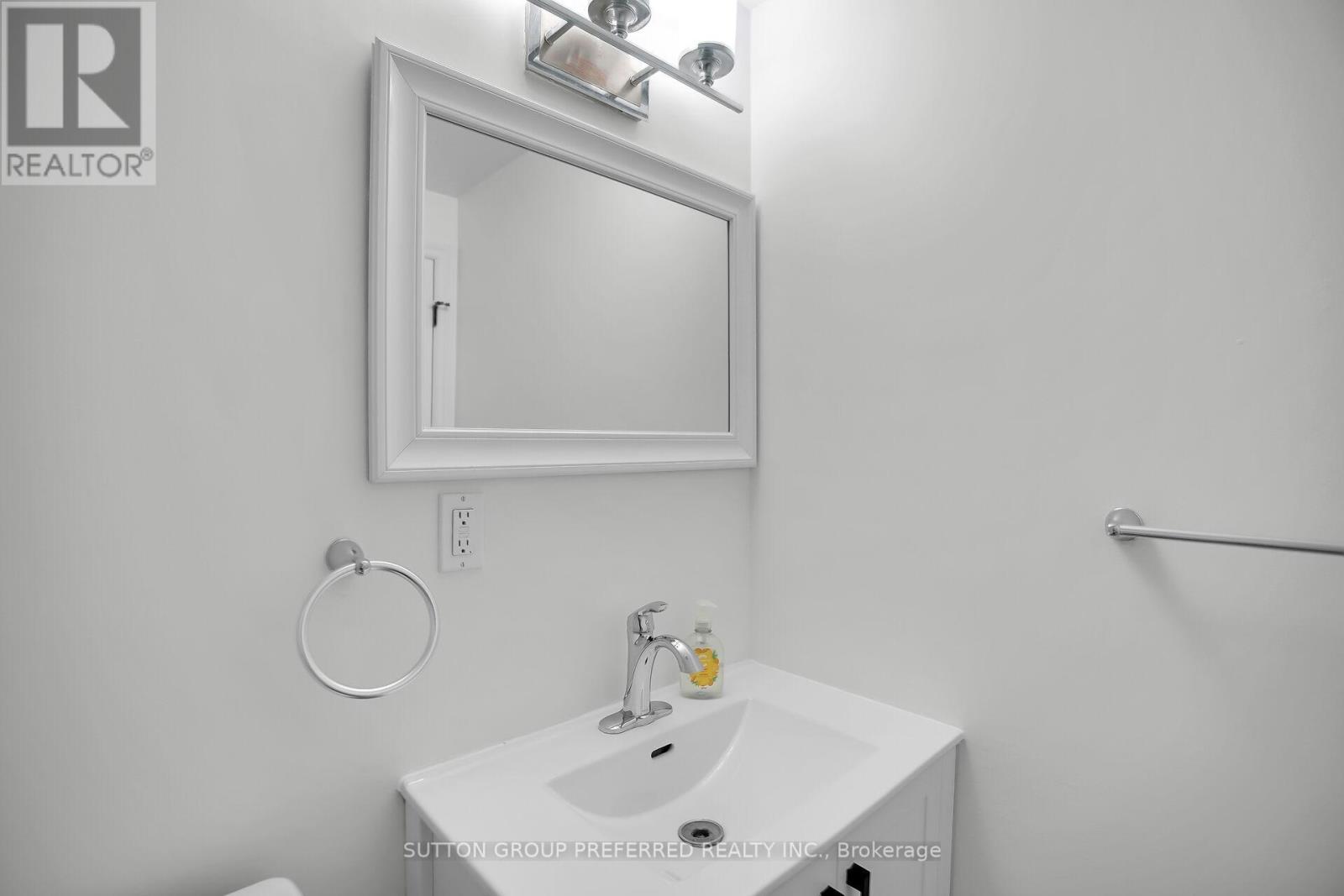 88 - 1919 Trafalgar Street, London East (East I), Ontario  N5V 1A1 - Photo 11 - X12441790