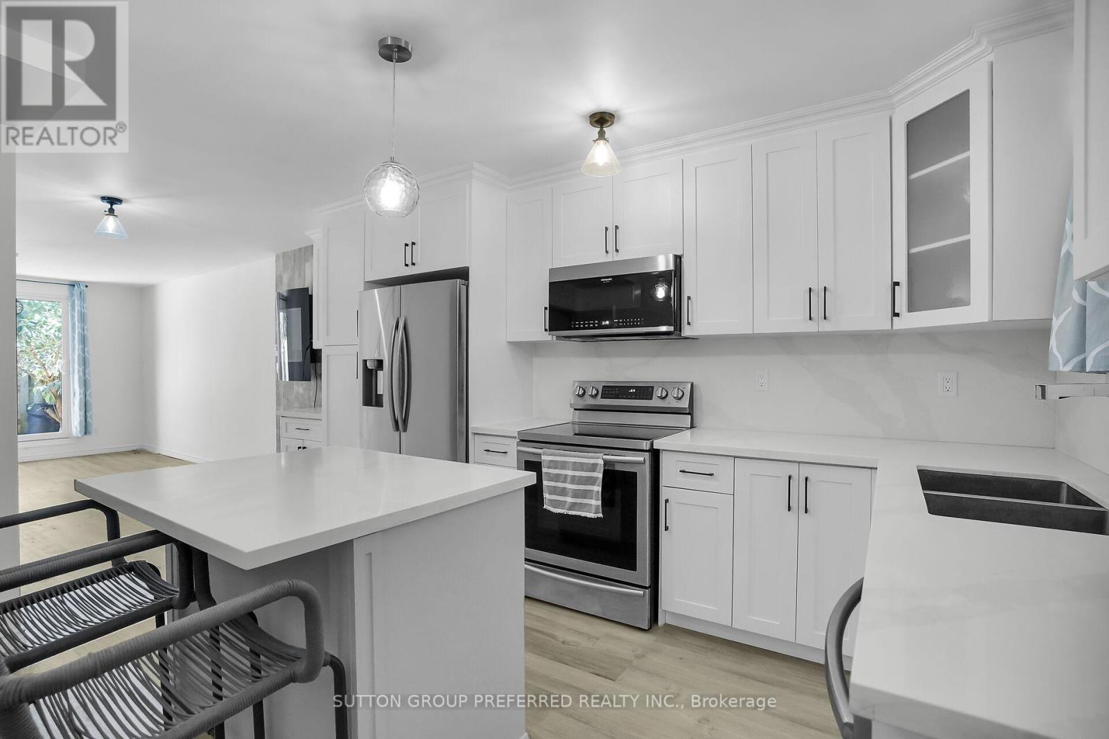 88 - 1919 Trafalgar Street, London East (East I), Ontario  N5V 1A1 - Photo 2 - X12441790