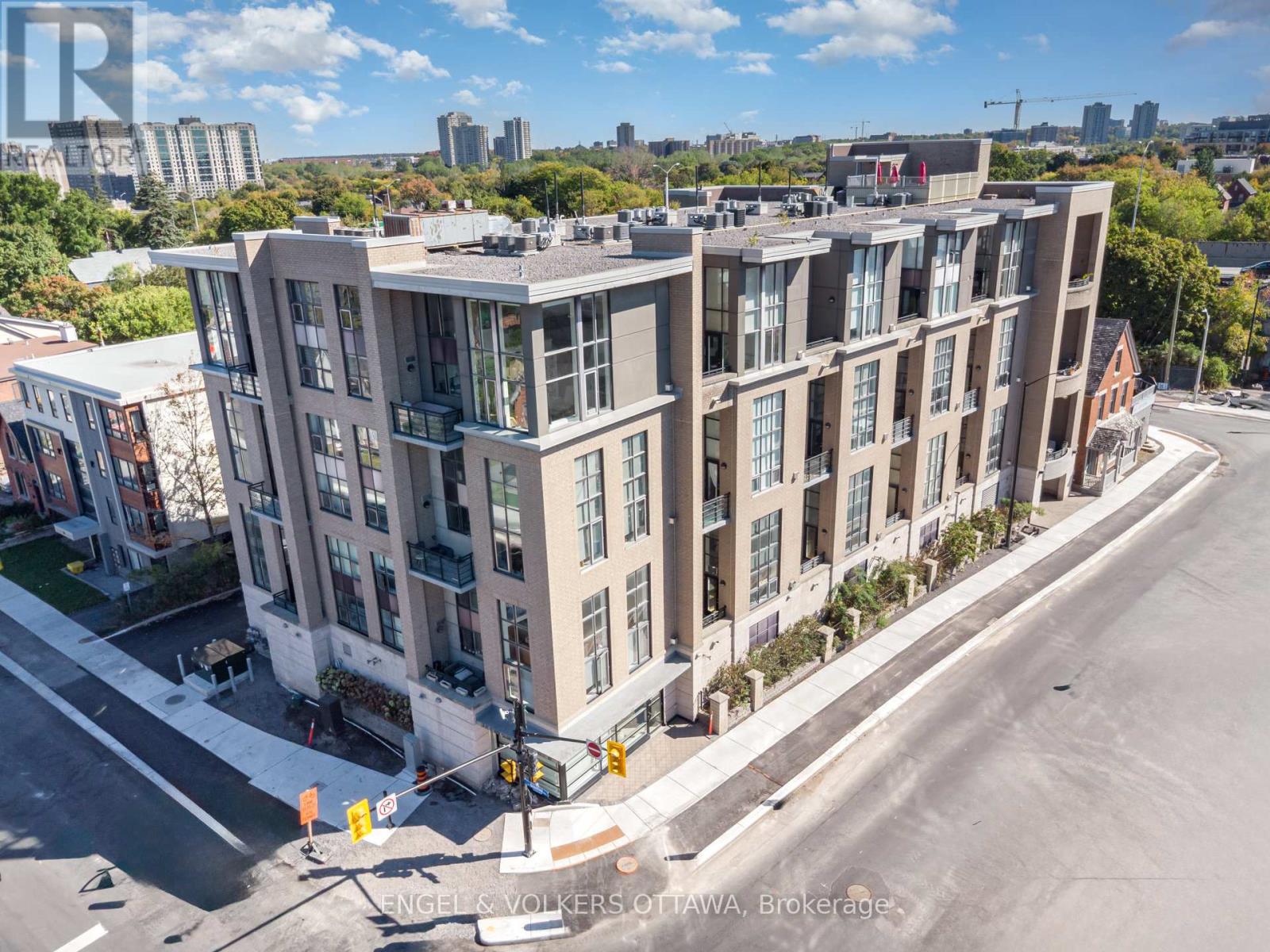 301 - 29 Main Street, Ottawa, Ontario  K1S 1B1 - Photo 3 - X12441771