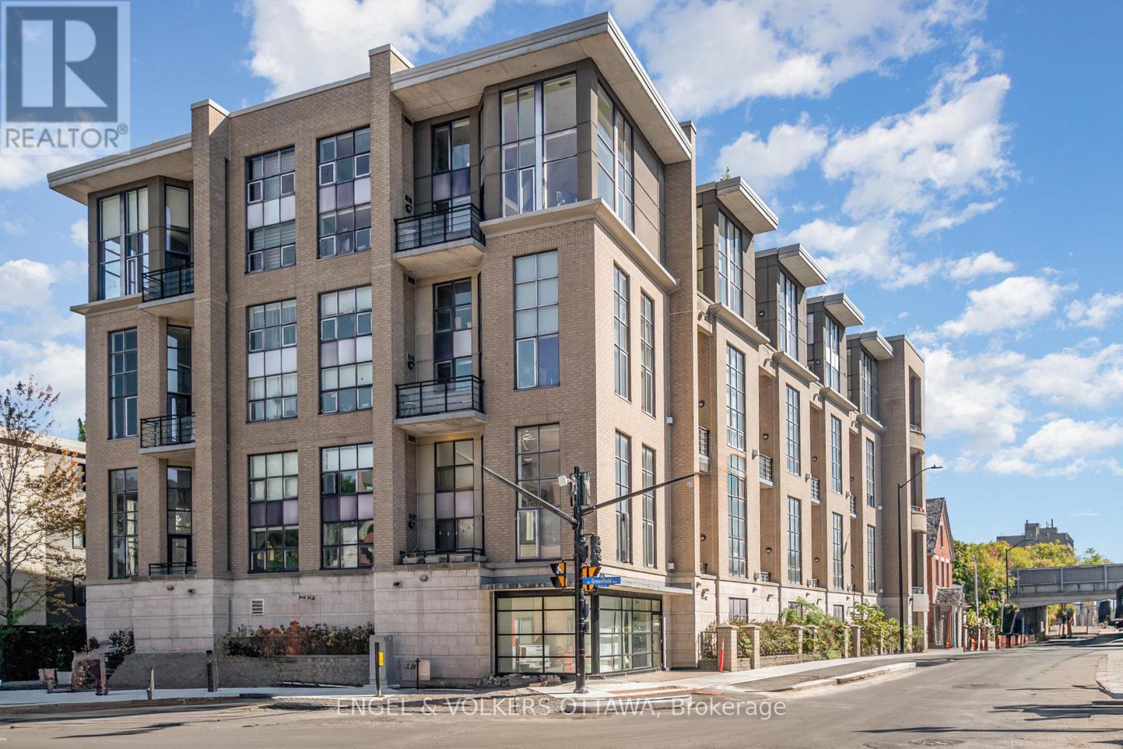 301 - 29 Main Street, Ottawa, Ontario  K1S 1B1 - Photo 4 - X12441771