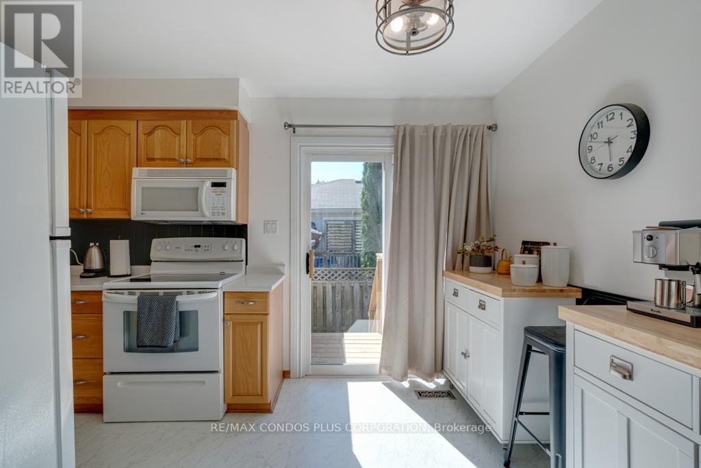577 Mackechnie Crescent, Cobourg, Ontario  K9A 4Y1 - Photo 8 - X12441708