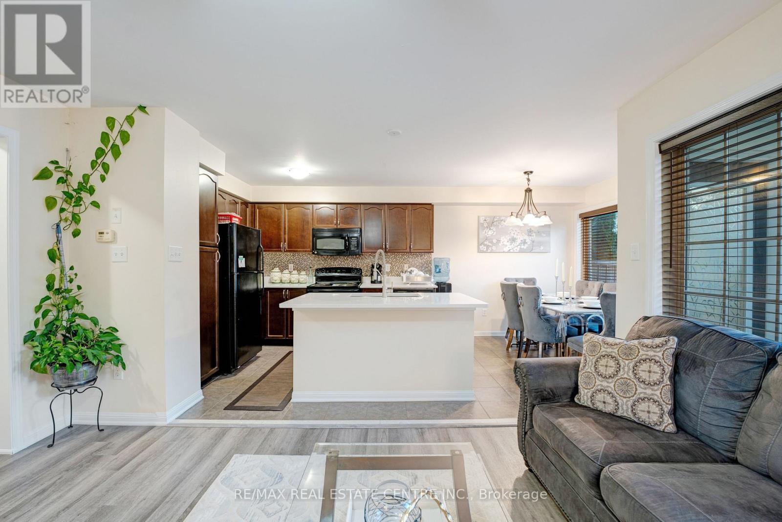4 Owl Street, Cambridge, Ontario  N3C 0A9 - Photo 13 - X12441711