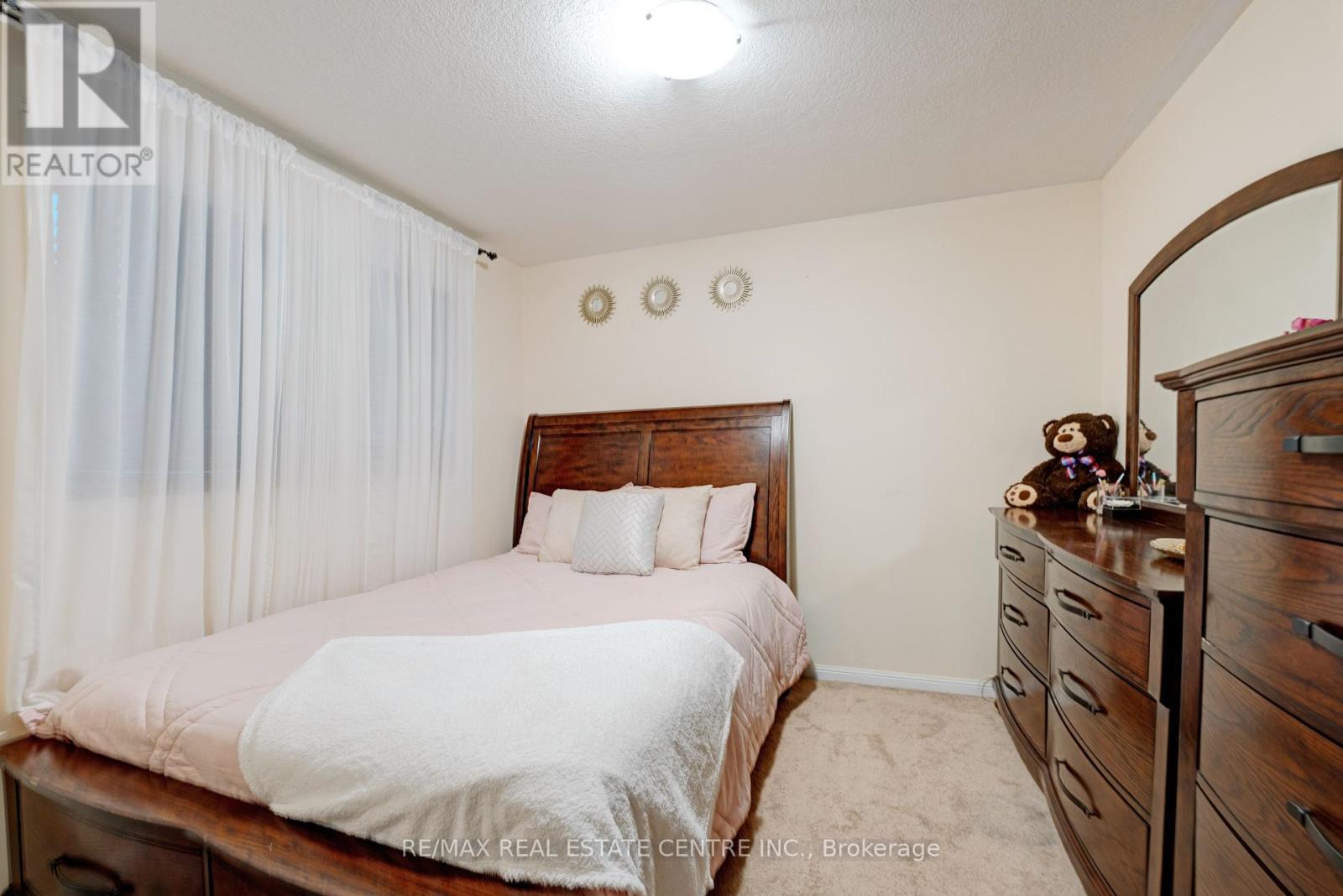 4 Owl Street, Cambridge, Ontario  N3C 0A9 - Photo 26 - X12441711