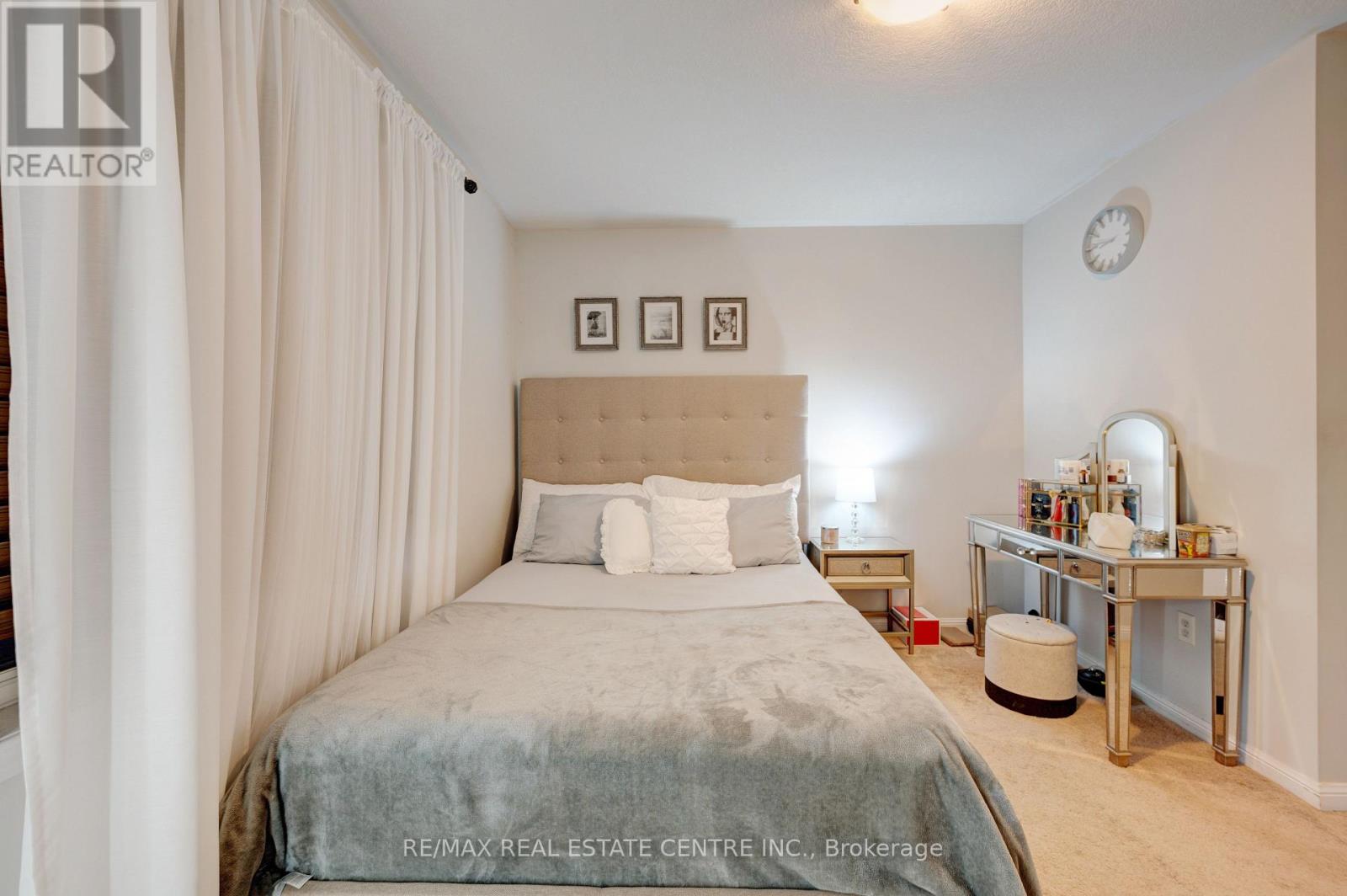 4 Owl Street, Cambridge, Ontario  N3C 0A9 - Photo 38 - X12441711