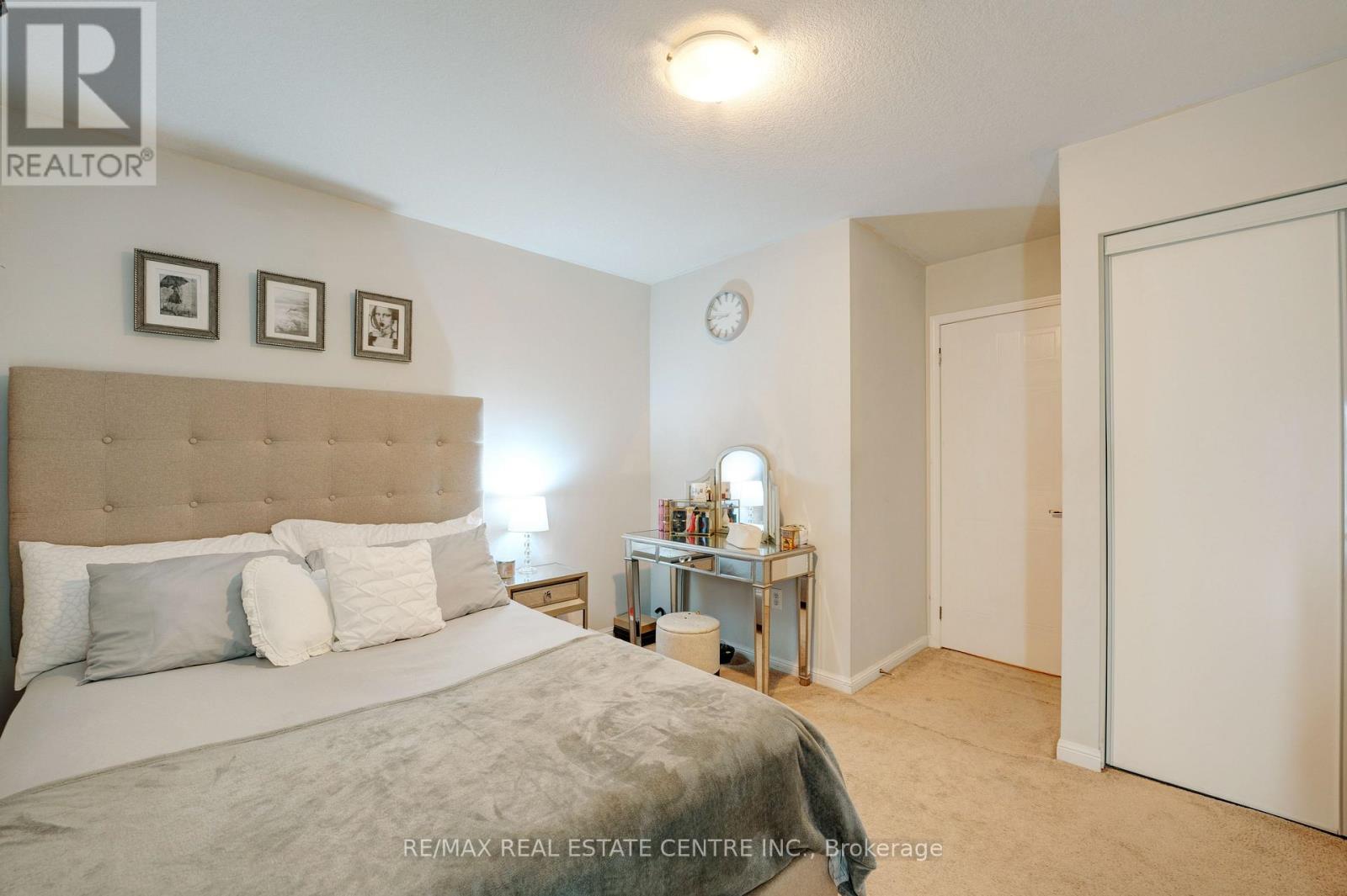 4 Owl Street, Cambridge, Ontario  N3C 0A9 - Photo 39 - X12441711