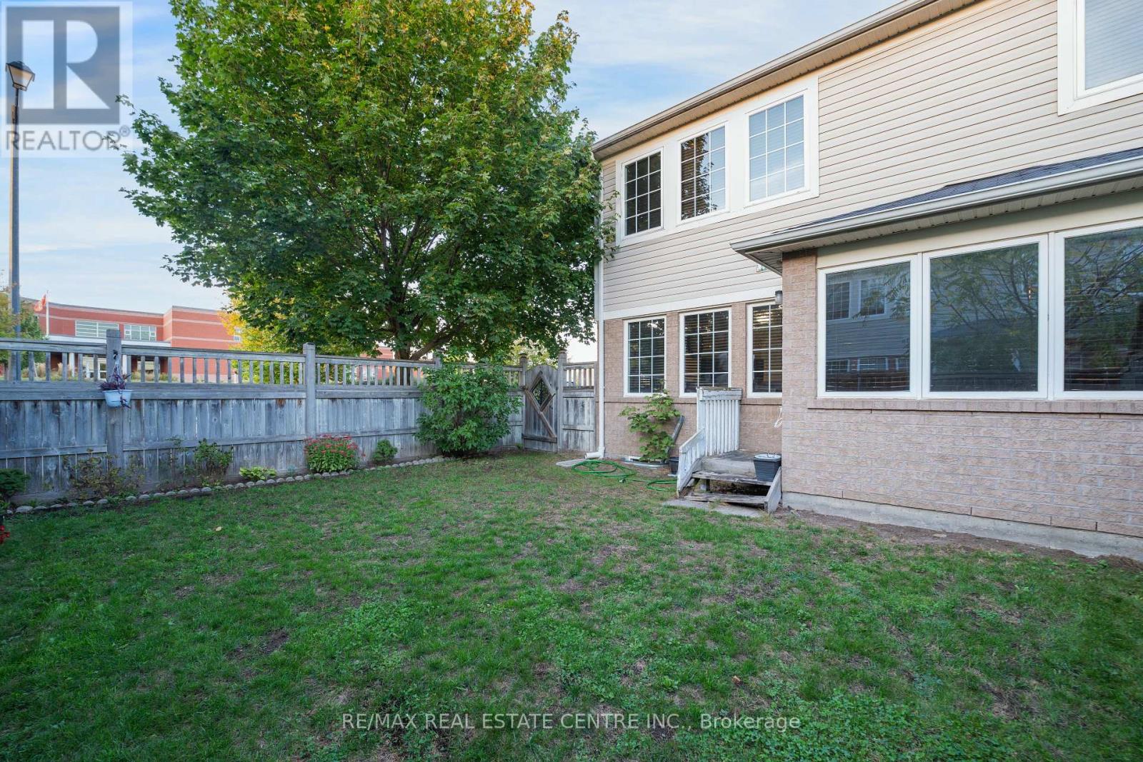 4 Owl Street, Cambridge, Ontario  N3C 0A9 - Photo 8 - X12441711