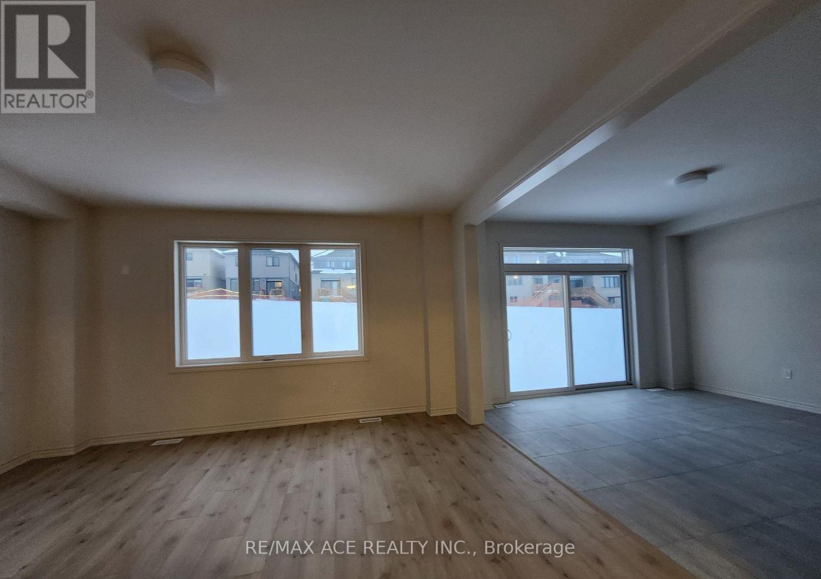 1025 Trailsview Avenue, Cobourg, Ontario  K9A 4J6 - Photo 3 - X12441726