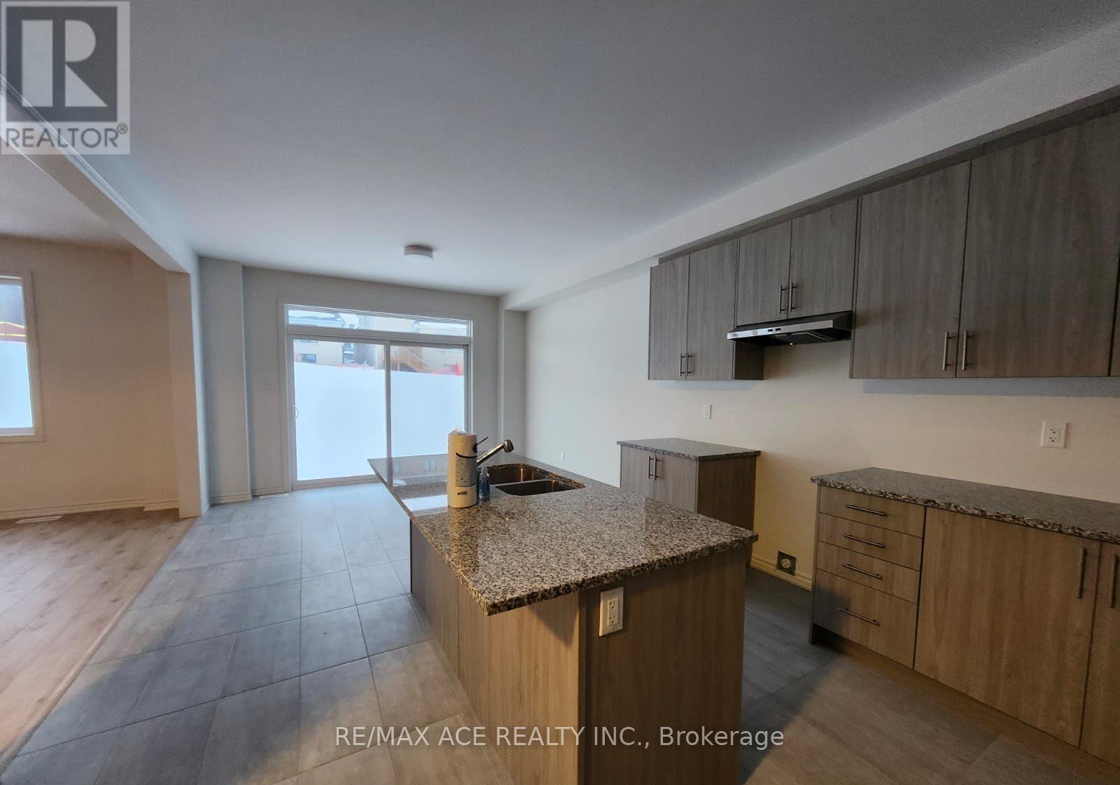 1025 Trailsview Avenue, Cobourg, Ontario  K9A 4J6 - Photo 4 - X12441726