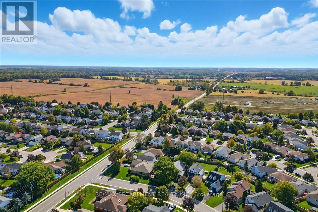 2 Caledonia Avenue, Haldimand, Ontario  N3W 2L1 - Photo 39 - X12441736