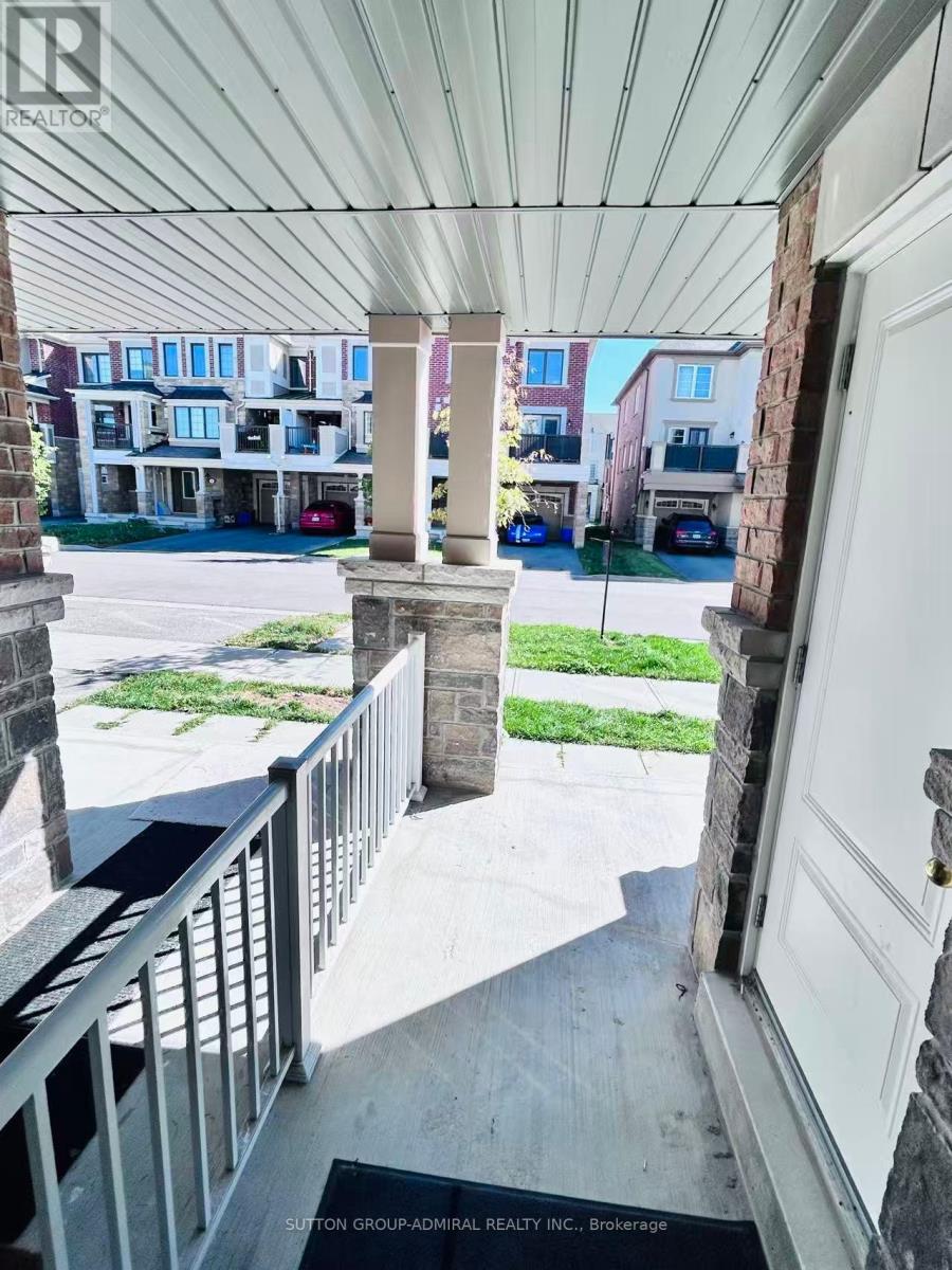 14 Mcgrath Avenue, Richmond Hill, Ontario  L4S 0K5 - Photo 3 - N12437406