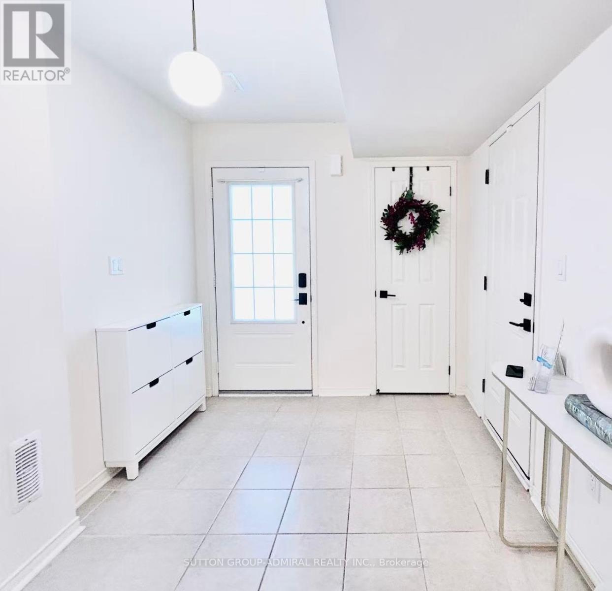 14 Mcgrath Avenue, Richmond Hill, Ontario  L4S 0K5 - Photo 6 - N12437406